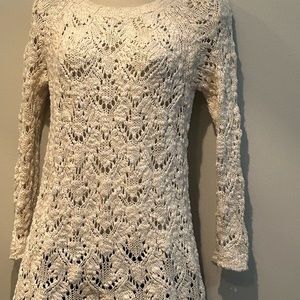 Loose knit tunic sweater size small